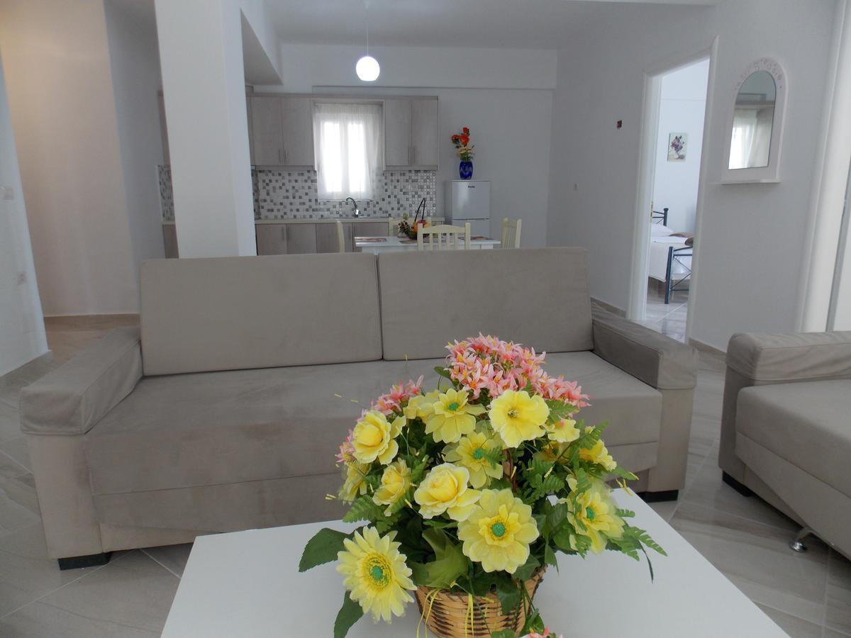 Zeta'S Apartments Sarande Exterior photo