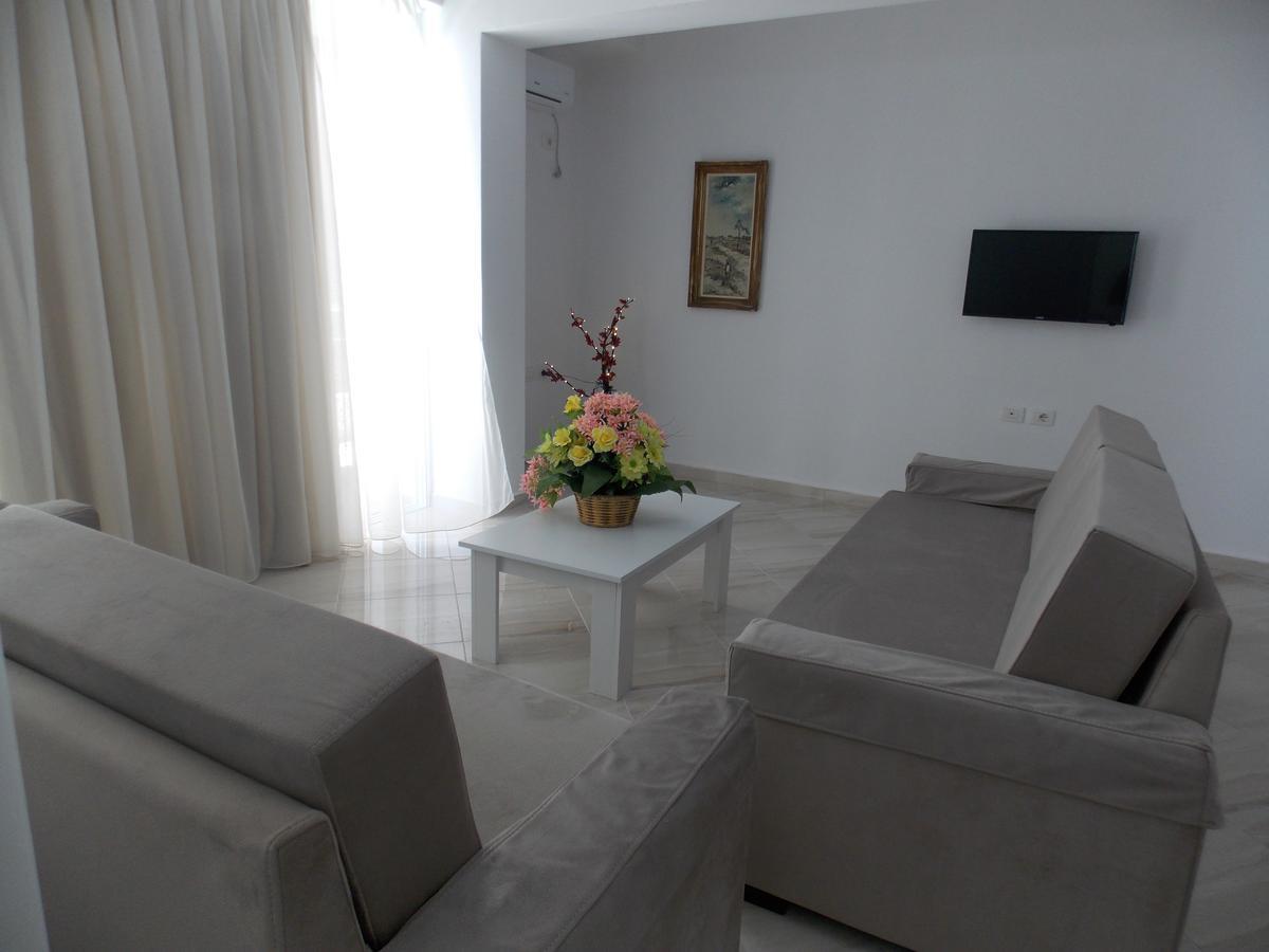 Zeta'S Apartments Sarande Exterior photo